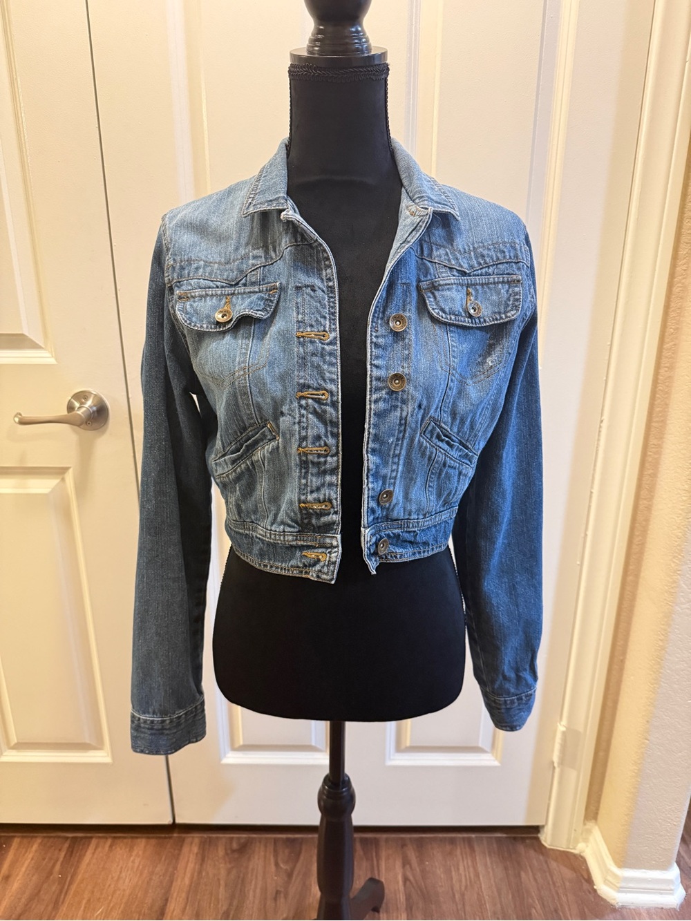 lei Light Blue Cropped Denim Jacket - Women's
